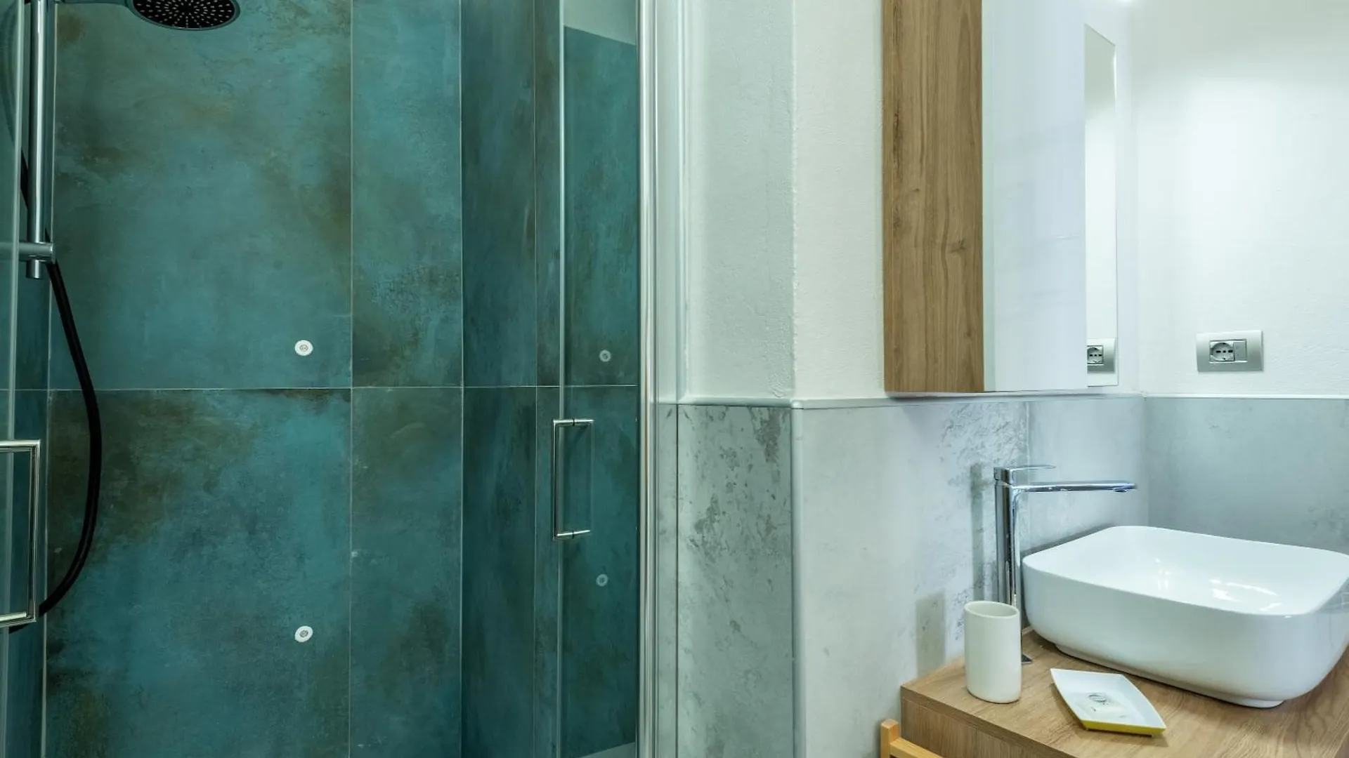 Il Teatro Apartment San Gimignano 0*,  Italy